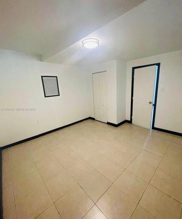 Под контрактом: $588,000 (5 спален, 3 ванн, 2387 Квадратных фут)