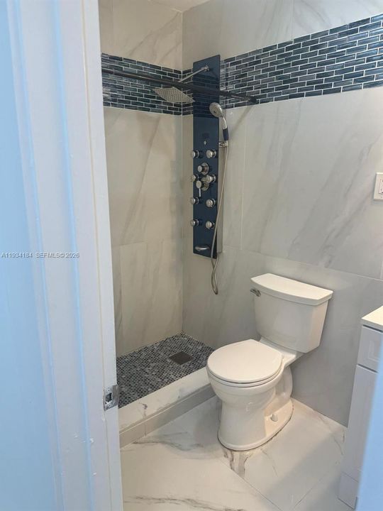 En Renta: $3,600 (3 camas, 2 baños, 1959 Pies cuadrados)