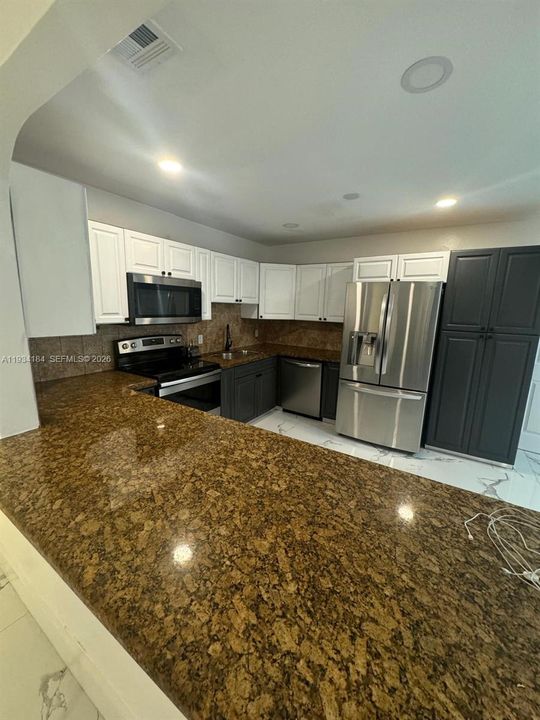 En Renta: $3,600 (3 camas, 2 baños, 1959 Pies cuadrados)