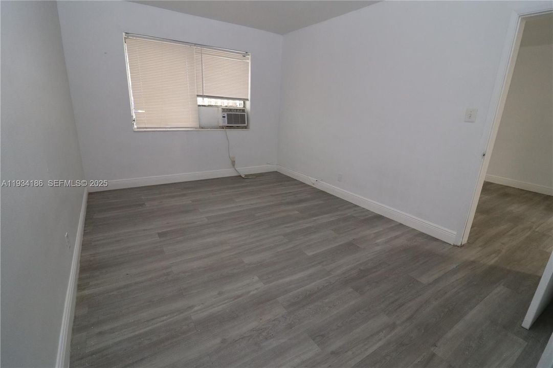 For Rent: $1,600 (1 beds, 1 baths, 620 Square Feet)