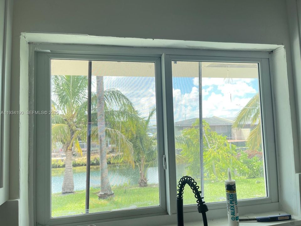 For Rent: $4,000 (3 beds, 2 baths, 2011 Square Feet)