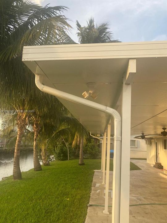 For Rent: $4,000 (3 beds, 2 baths, 2011 Square Feet)