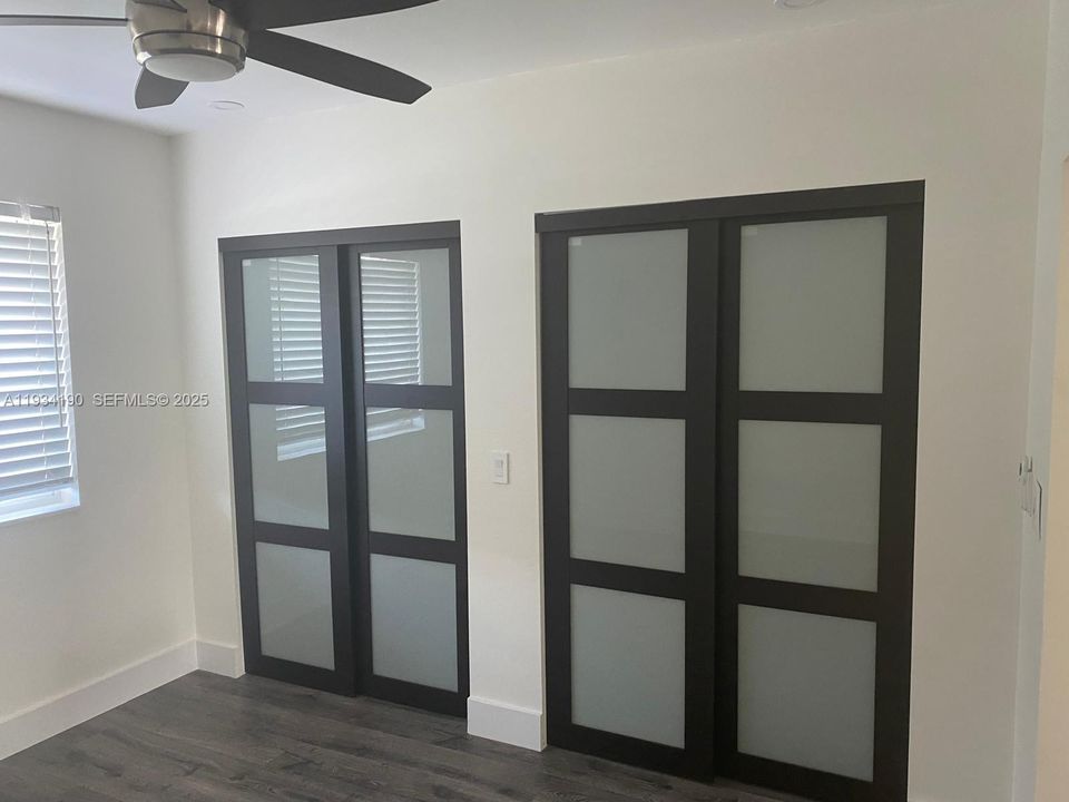 For Rent: $4,000 (3 beds, 2 baths, 2011 Square Feet)