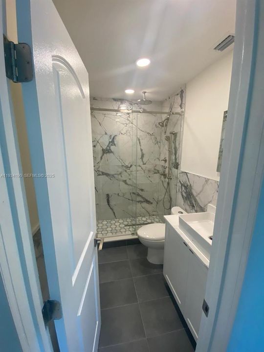 For Rent: $4,000 (3 beds, 2 baths, 2011 Square Feet)