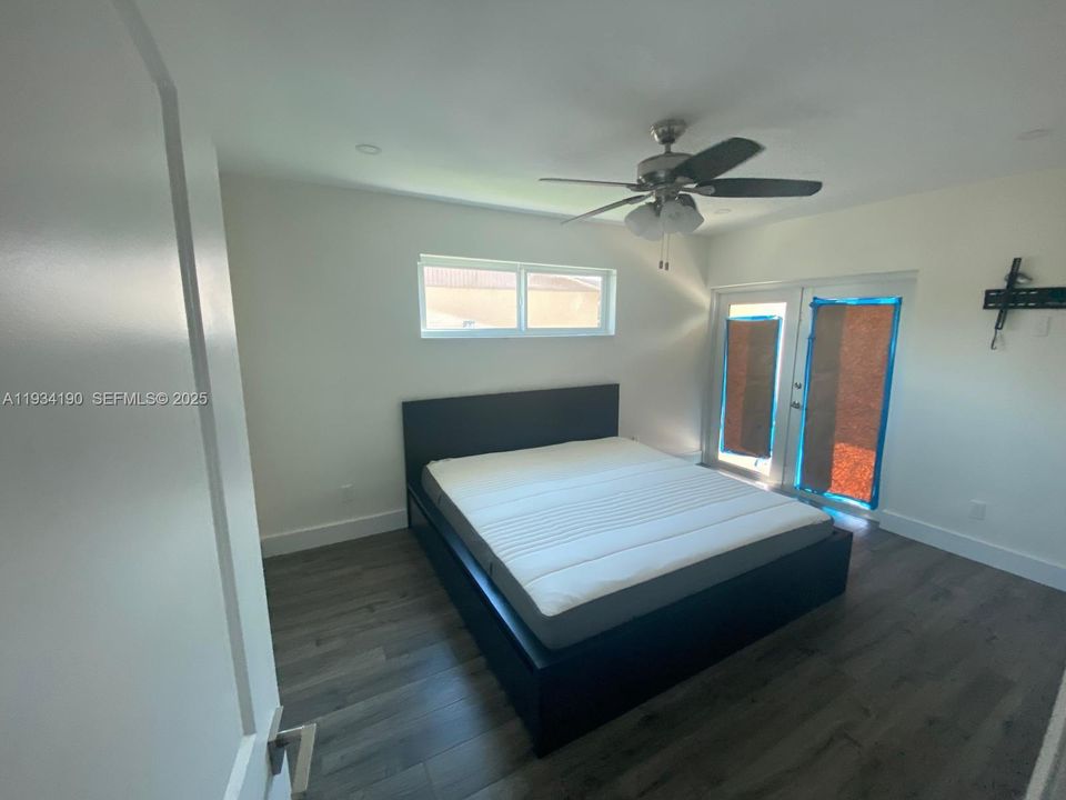 For Rent: $4,000 (3 beds, 2 baths, 2011 Square Feet)