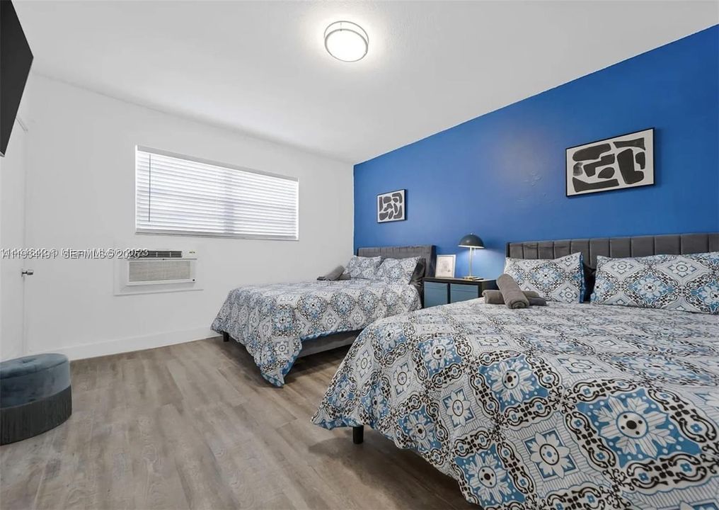 For Rent: $1,600 (0 beds, 1 baths, 10700 Square Feet)