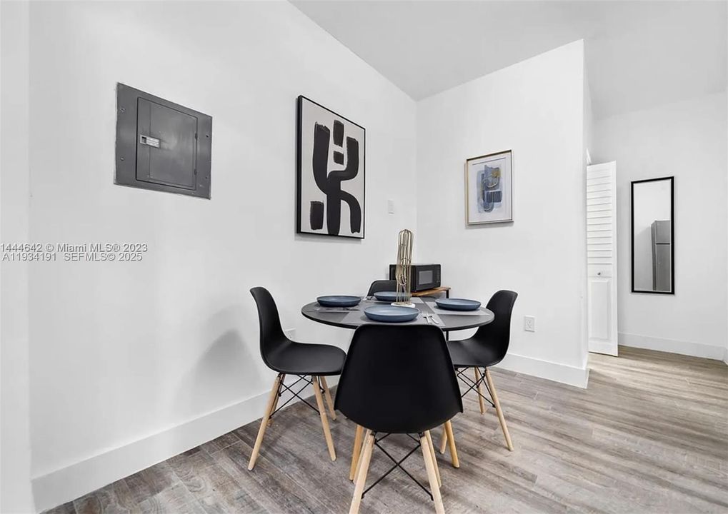 For Rent: $1,600 (0 beds, 1 baths, 10700 Square Feet)