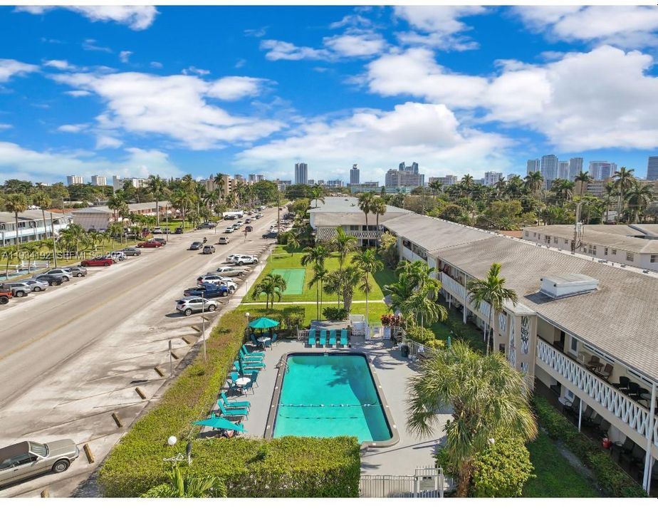 На продажу: $99,999 (1 спален, 1 ванн, 604 Квадратных фут)