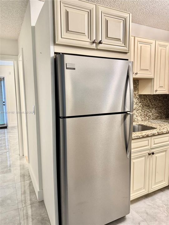 На продажу: $99,999 (1 спален, 1 ванн, 604 Квадратных фут)