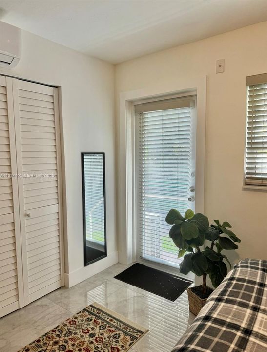 На продажу: $99,999 (1 спален, 1 ванн, 604 Квадратных фут)