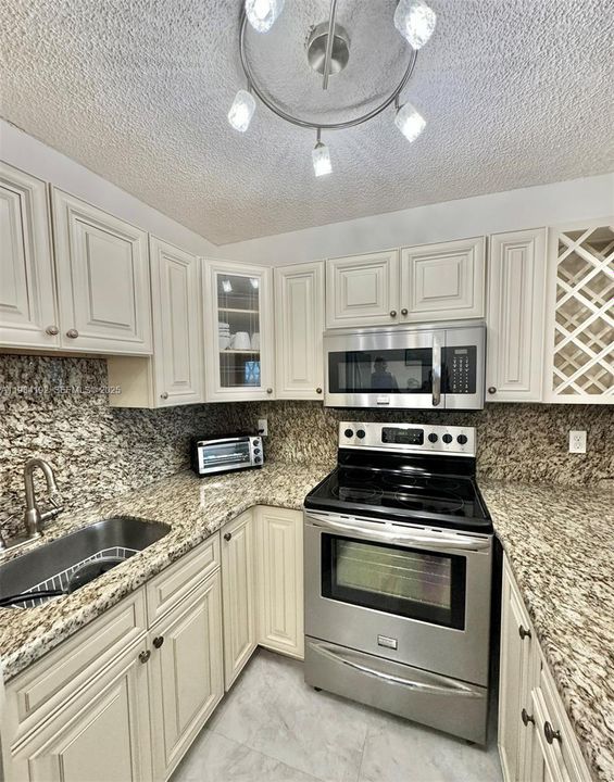 На продажу: $99,999 (1 спален, 1 ванн, 604 Квадратных фут)