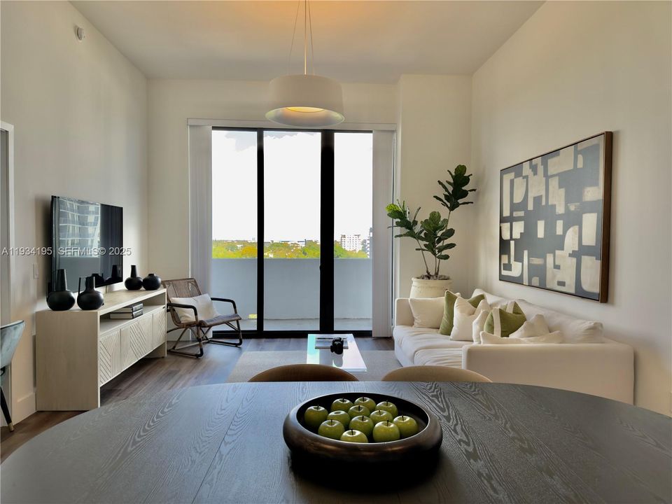 For Rent: $2,923 (1 beds, 1 baths, 865 Square Feet)