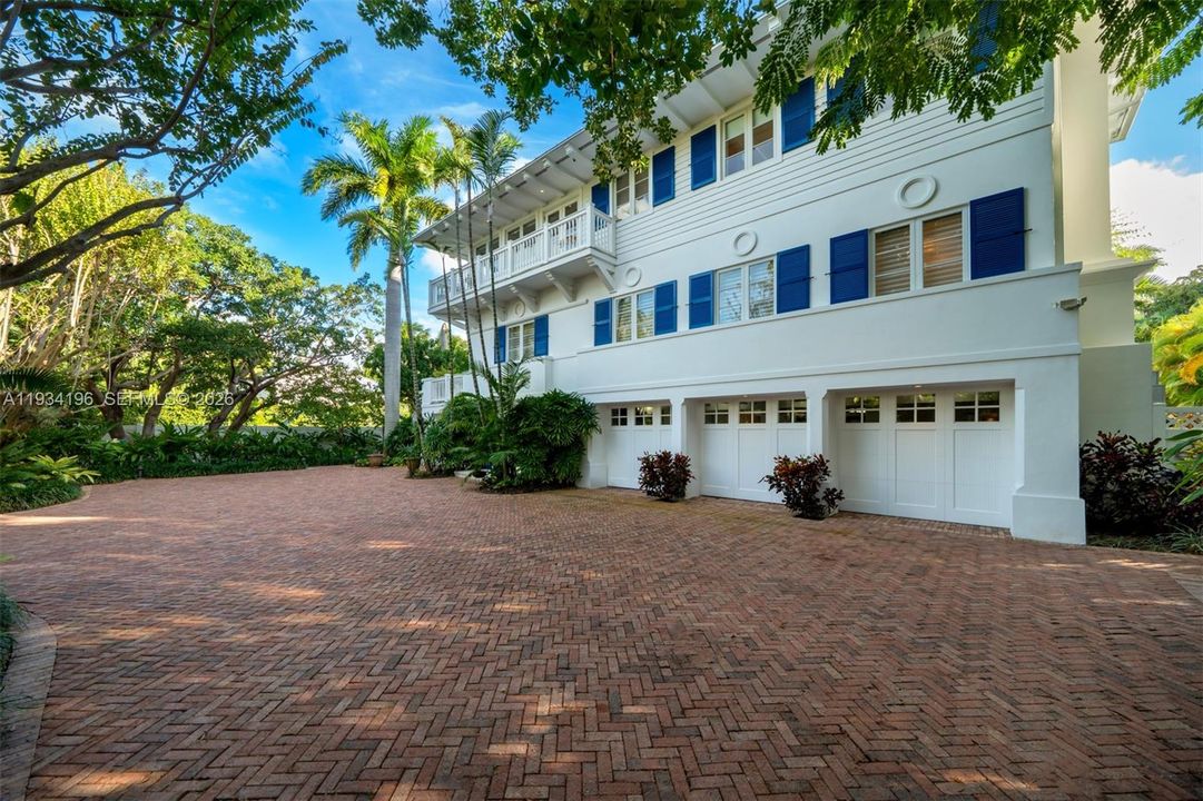 For Sale: $19,800,000 (4 beds, 4 baths, 8240 Square Feet)