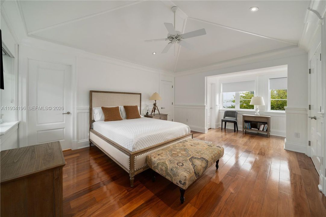 For Sale: $19,800,000 (4 beds, 4 baths, 8240 Square Feet)