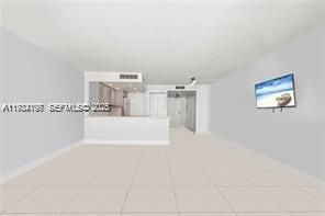 В аренду: $1,900 (0 спален, 1 ванн, 595 Квадратных фут)