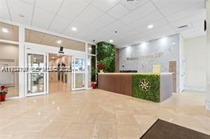 В аренду: $1,900 (0 спален, 1 ванн, 595 Квадратных фут)