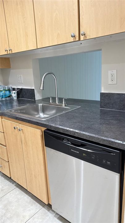 En Venta: $197,000 (1 camas, 1 baños, 772 Pies cuadrados)