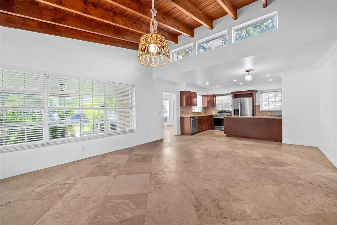 For Rent: $4,000 (4 beds, 2 baths, 1776 Square Feet)