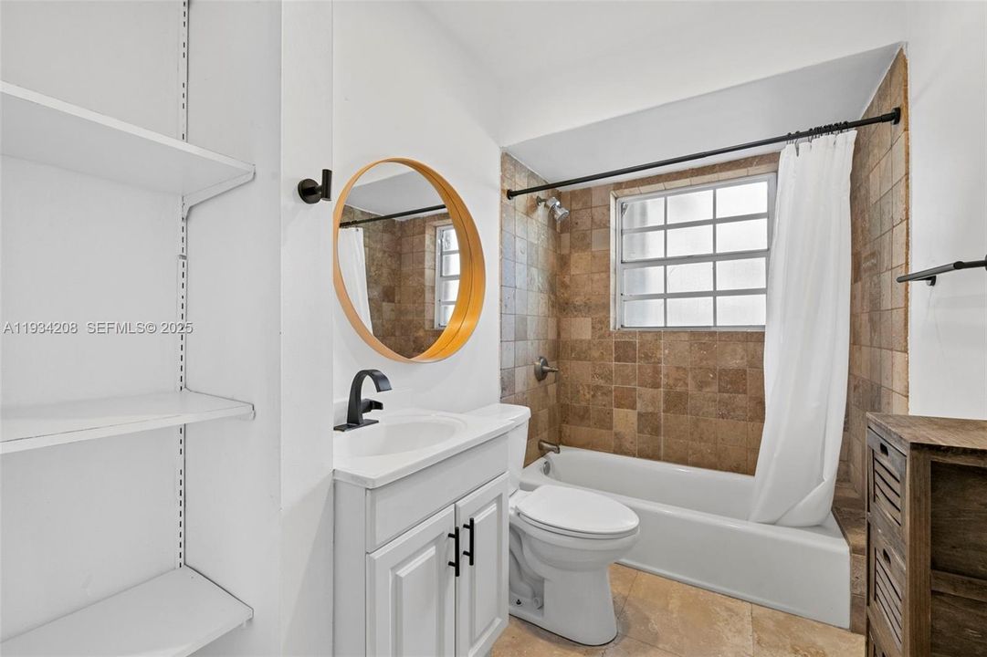 For Rent: $4,000 (4 beds, 2 baths, 1776 Square Feet)