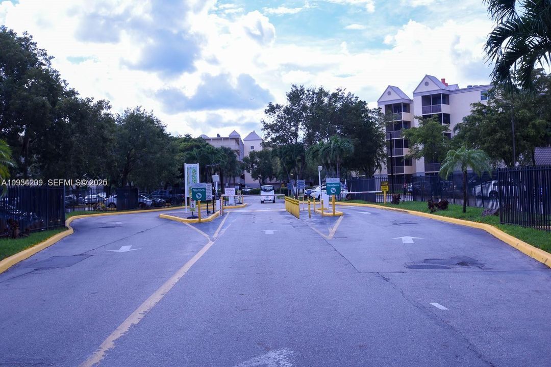 В аренду: $1,950 (1 спален, 1 ванн, 810 Квадратных фут)