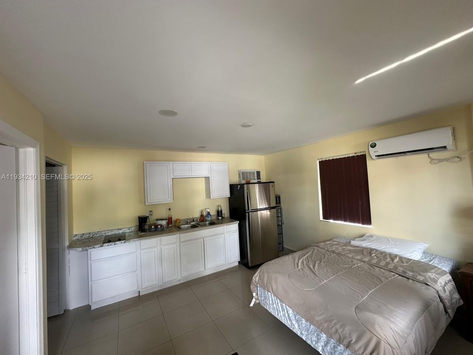 For Rent: $1,500 (0 beds, 1 baths, 1683 Square Feet)