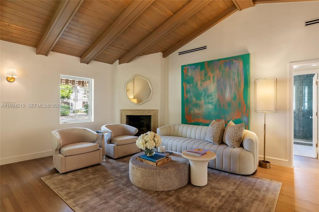 For Sale: $3,250,000 (4 beds, 3 baths, 2469 Square Feet)