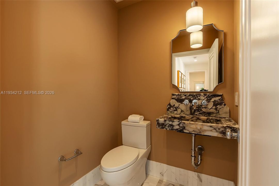 For Sale: $3,250,000 (4 beds, 3 baths, 2469 Square Feet)