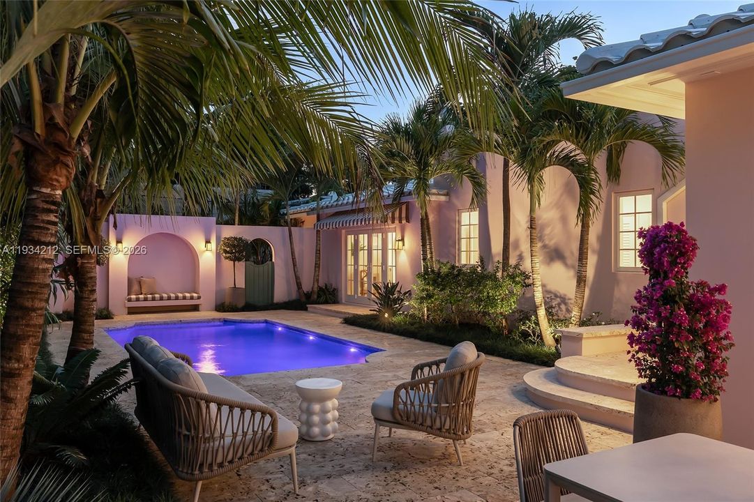 For Sale: $3,250,000 (4 beds, 3 baths, 2469 Square Feet)