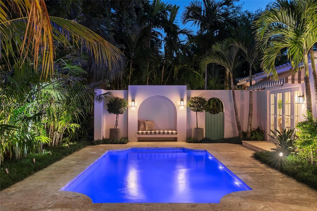 For Sale: $3,250,000 (4 beds, 3 baths, 2469 Square Feet)