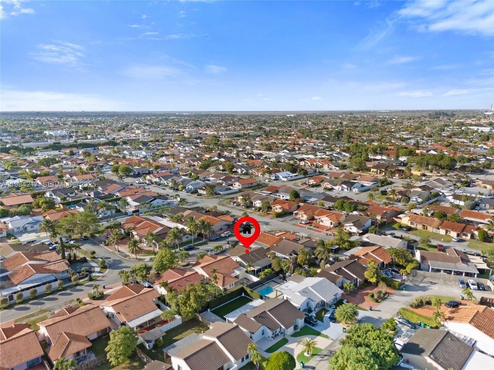 For Sale: $600,000 (3 beds, 2 baths, 1634 Square Feet)