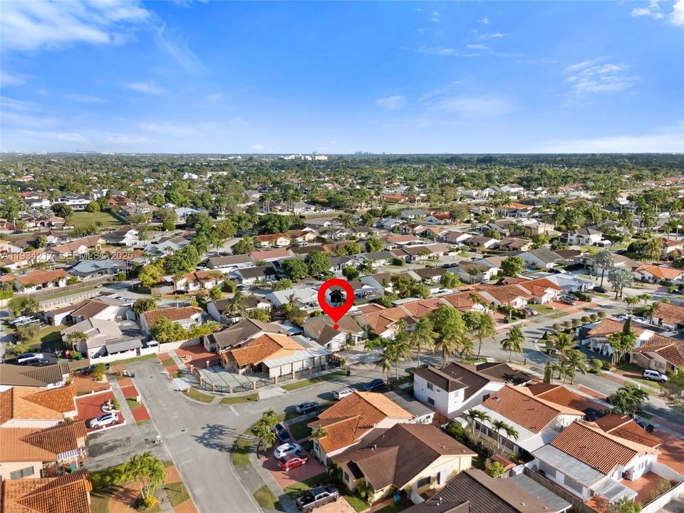 For Sale: $600,000 (3 beds, 2 baths, 1634 Square Feet)