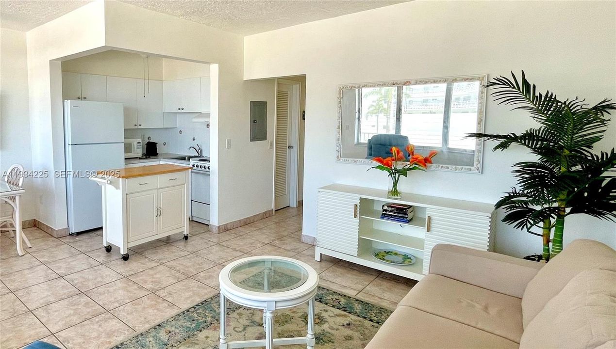 En Venta: $155,000 (1 camas, 1 baños, 777 Pies cuadrados)