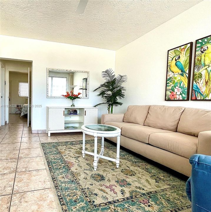 En Venta: $155,000 (1 camas, 1 baños, 777 Pies cuadrados)