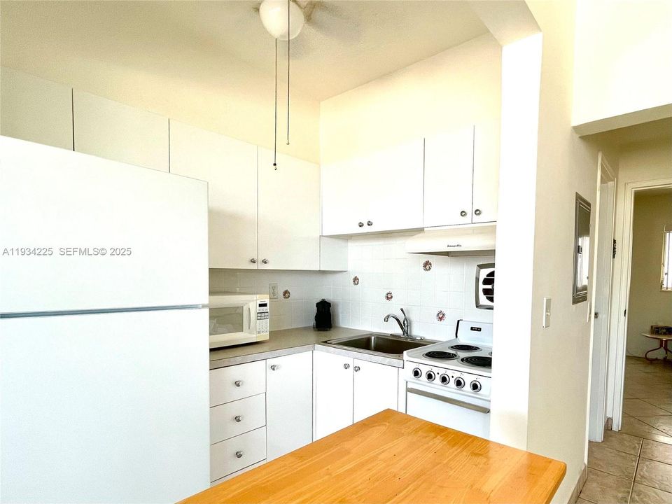 En Venta: $155,000 (1 camas, 1 baños, 777 Pies cuadrados)