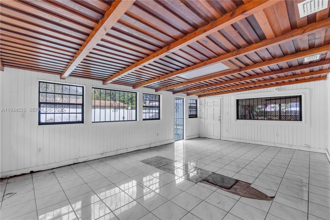 For Sale: $599,000 (4 beds, 2 baths, 1560 Square Feet)