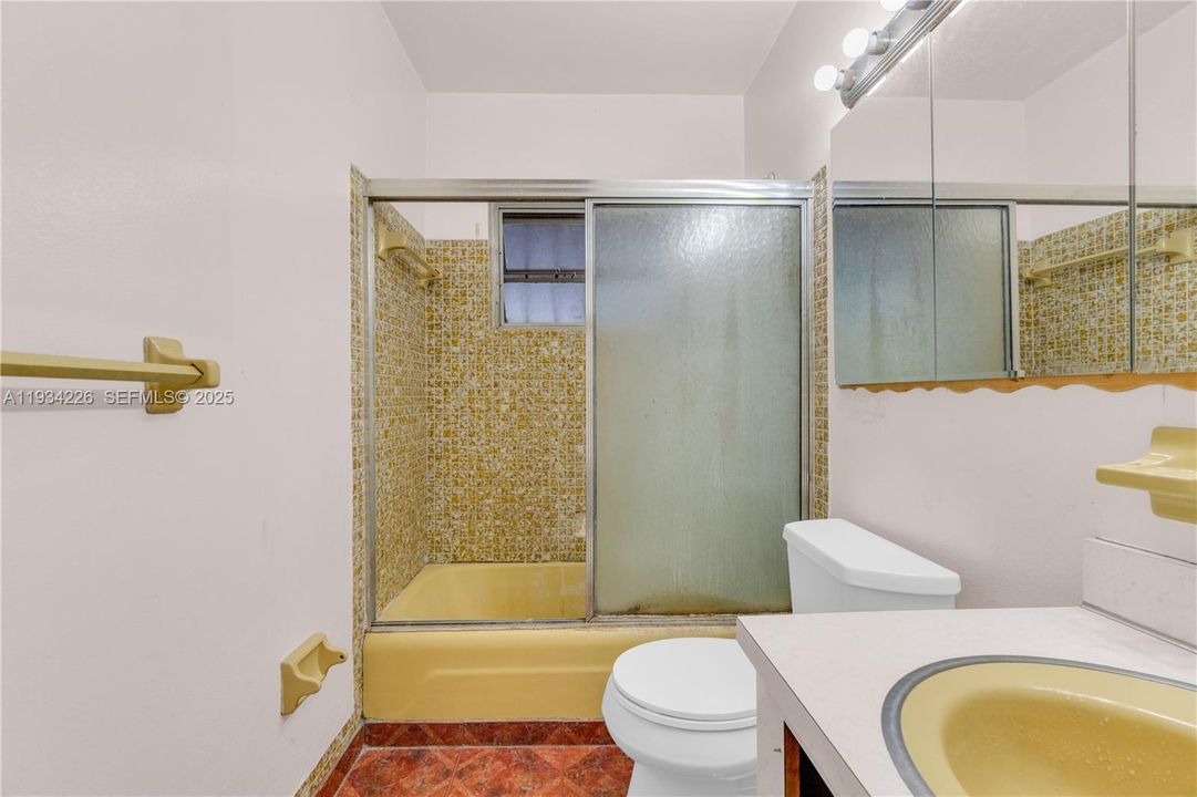 For Sale: $599,000 (4 beds, 2 baths, 1560 Square Feet)