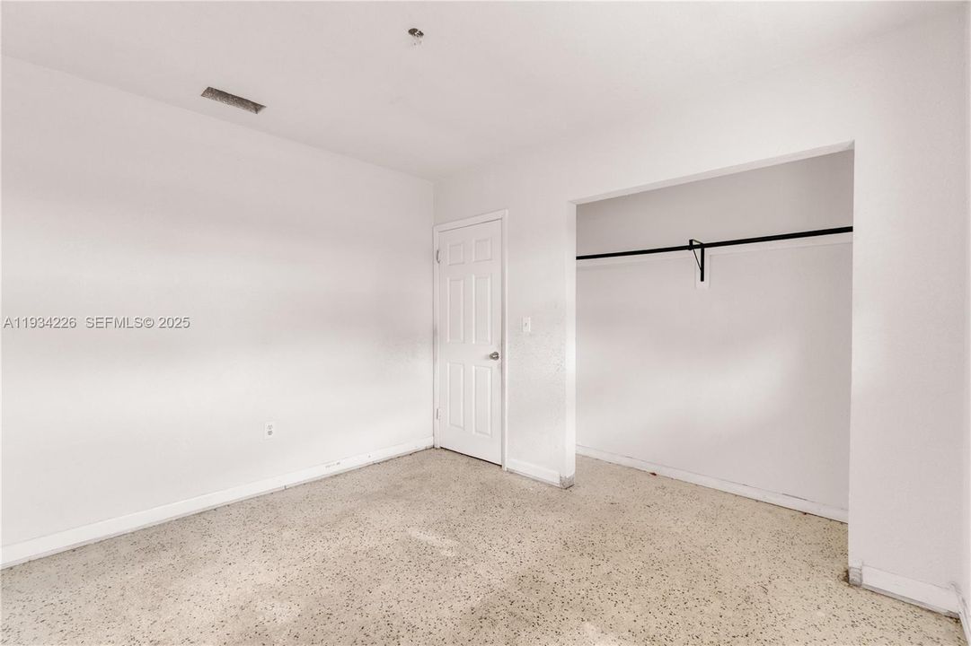 For Sale: $599,000 (4 beds, 2 baths, 1560 Square Feet)