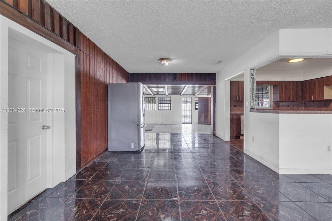 For Sale: $599,000 (4 beds, 2 baths, 1560 Square Feet)