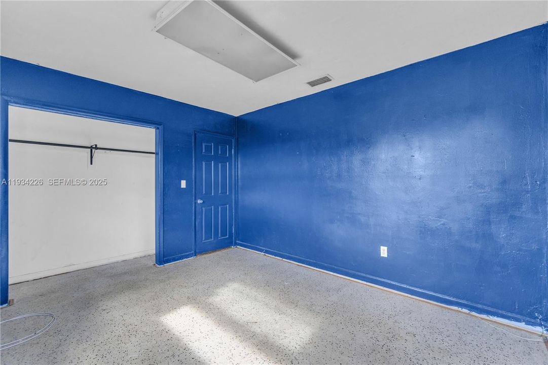 For Sale: $599,000 (4 beds, 2 baths, 1560 Square Feet)