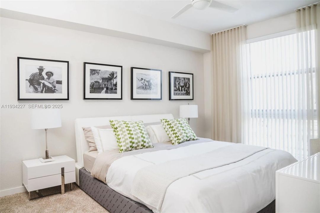 For Rent: $3,293 (2 beds, 2 baths, 1035 Square Feet)