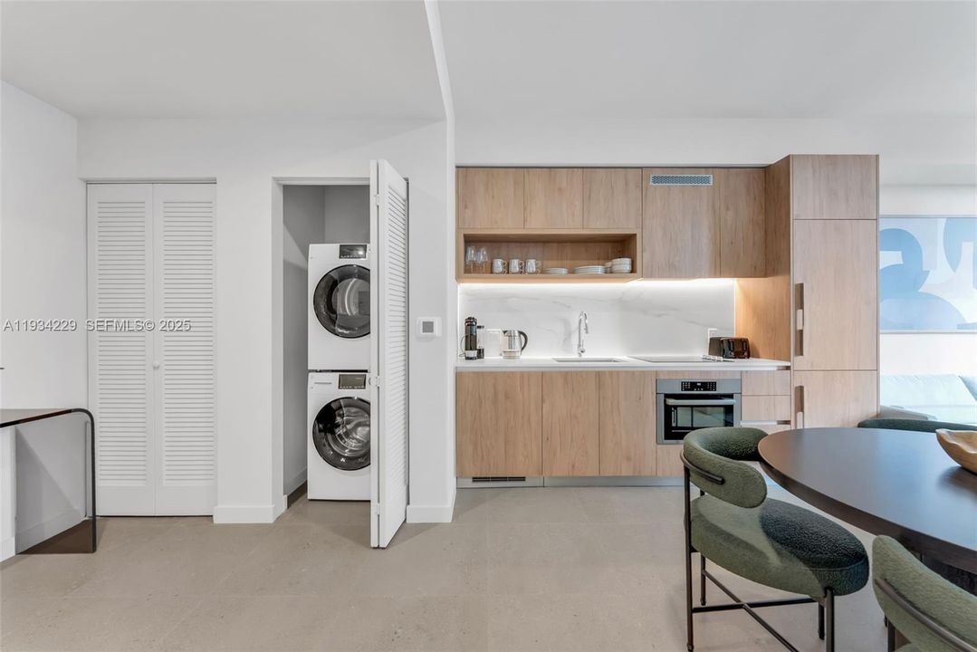 В аренду: $4,500 (1 спален, 1 ванн, 602 Квадратных фут)