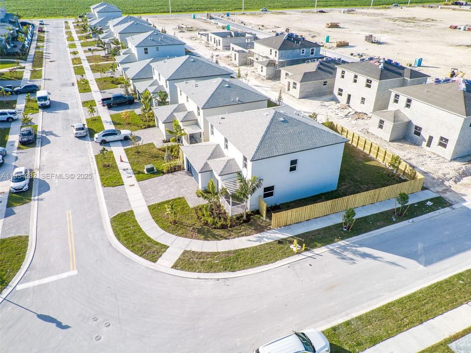 For Sale: $690,000 (5 beds, 3 baths, 2665 Square Feet)