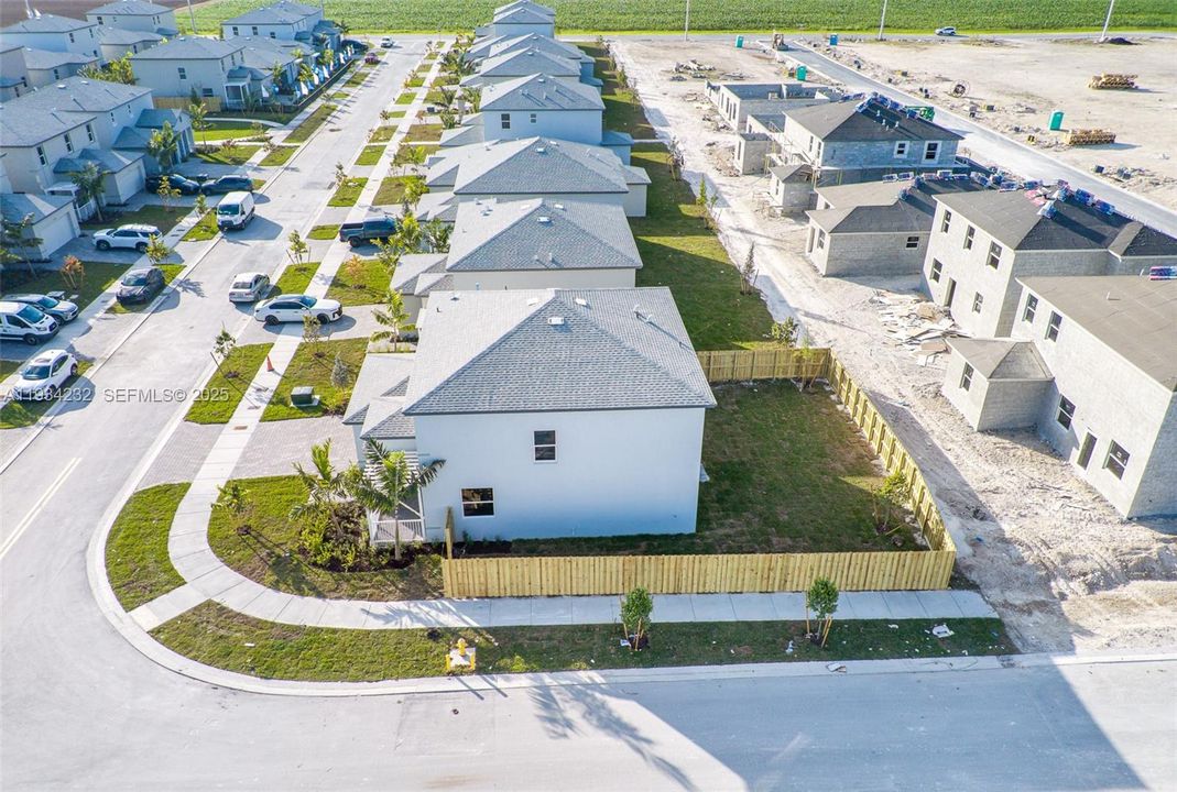 For Sale: $690,000 (5 beds, 3 baths, 2665 Square Feet)