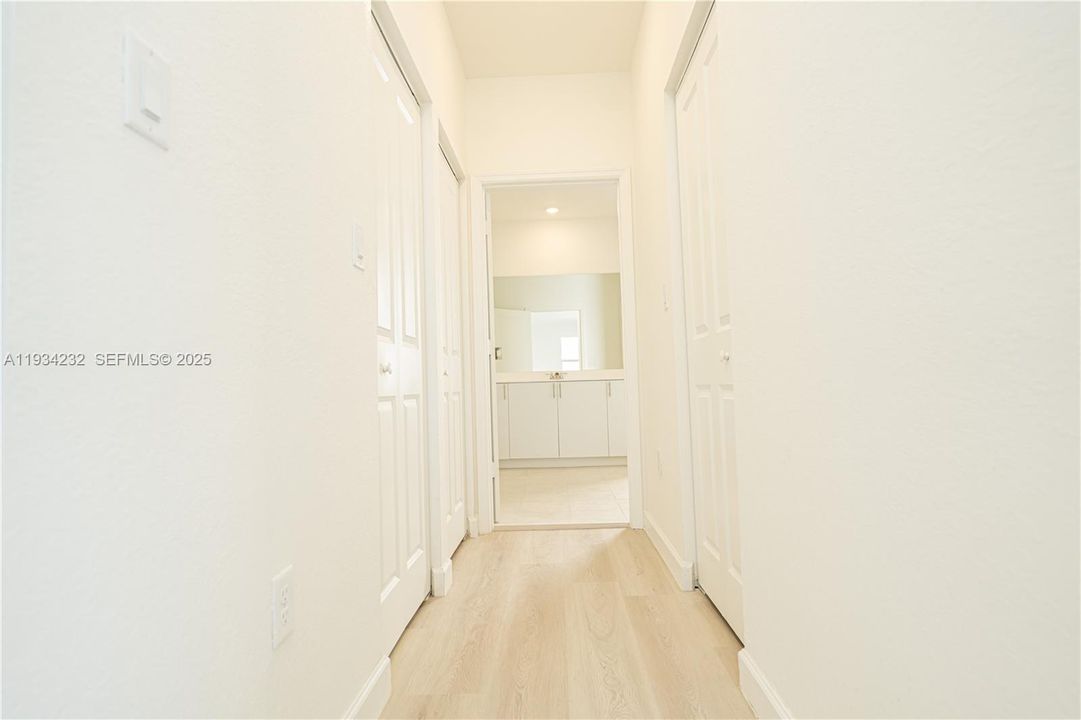 For Sale: $690,000 (5 beds, 3 baths, 2665 Square Feet)