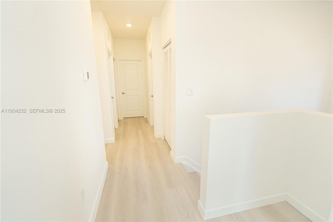 For Sale: $690,000 (5 beds, 3 baths, 2665 Square Feet)