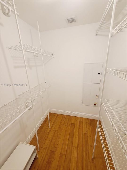 En Renta: $3,500 (2 camas, 3 baños, 1300 Pies cuadrados)