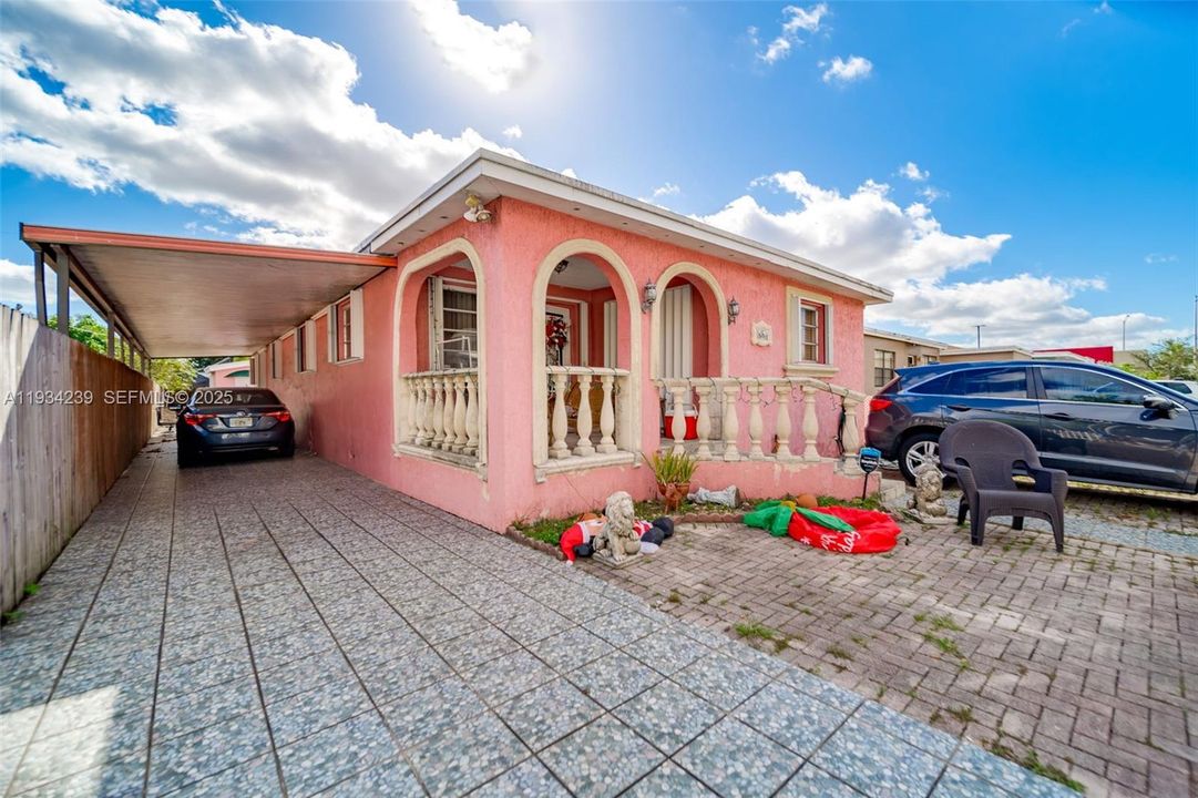 На продажу: $1,500,000 (3 спален, 1 ванн, 1615 Квадратных фут)