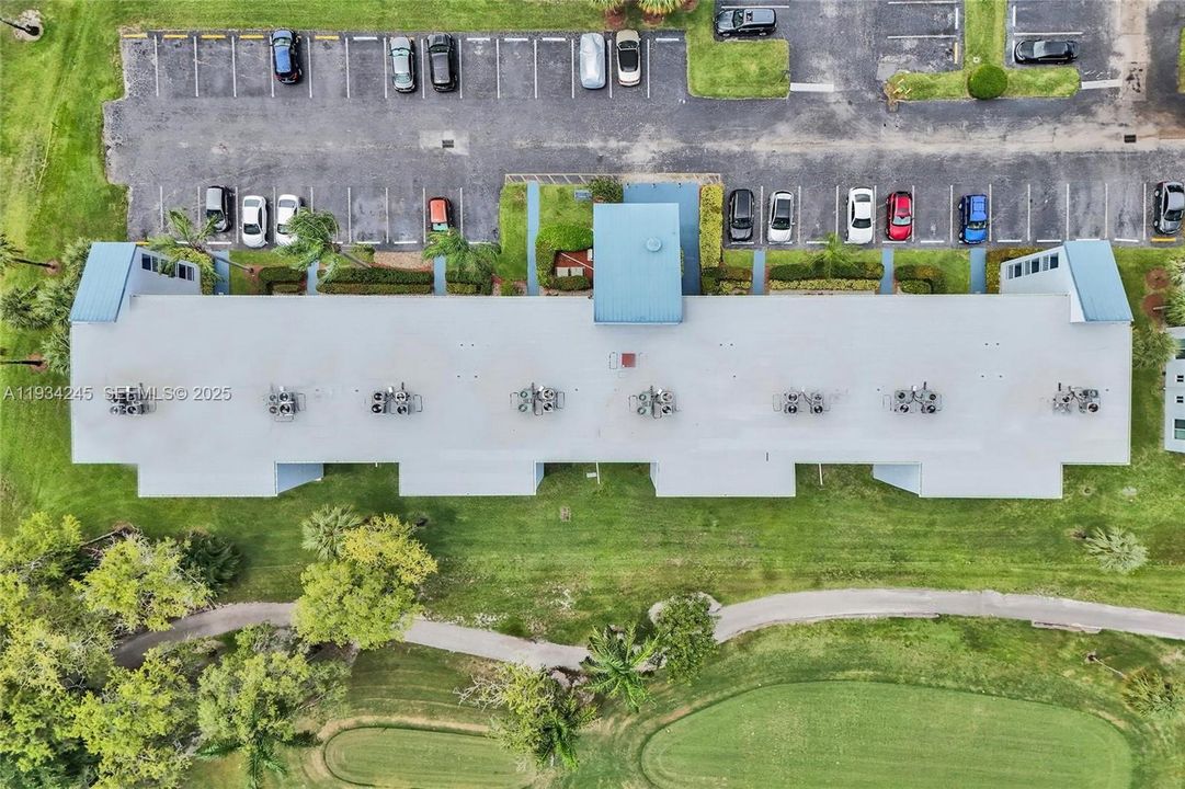 For Sale: $147,000 (2 beds, 2 baths, 1000 Square Feet)