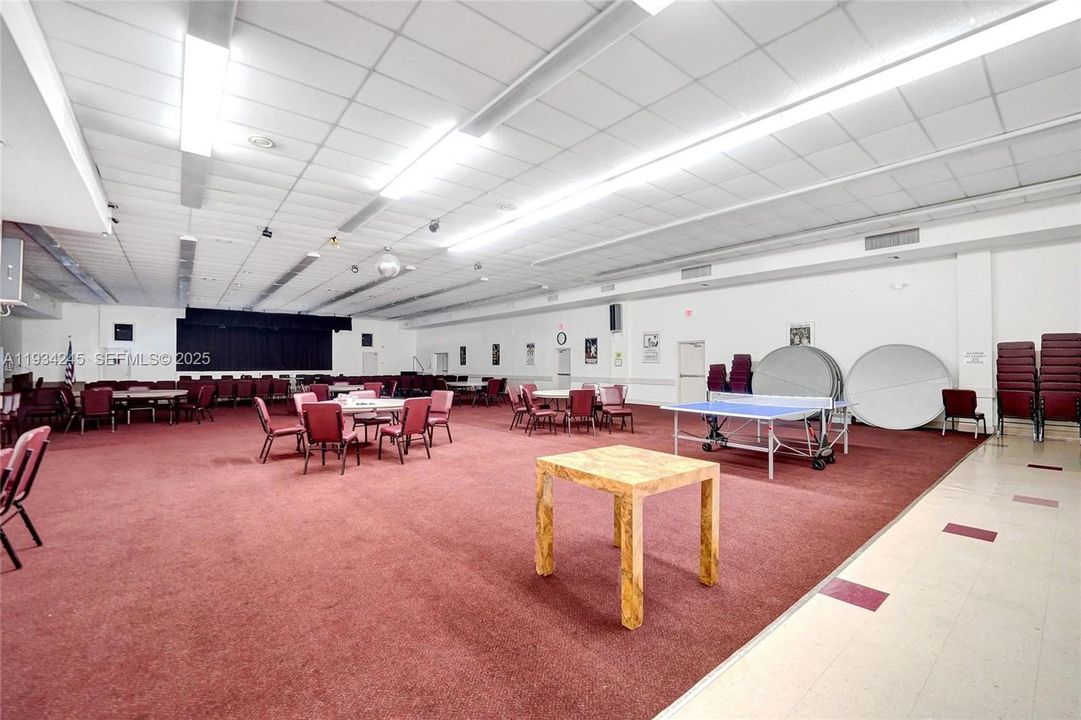 For Sale: $147,000 (2 beds, 2 baths, 1000 Square Feet)