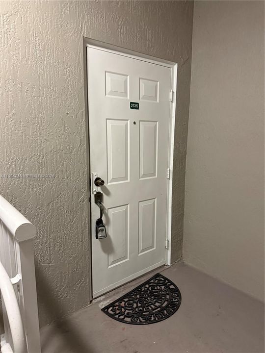 For Rent: $2,400 (3 beds, 2 baths, 1524 Square Feet)